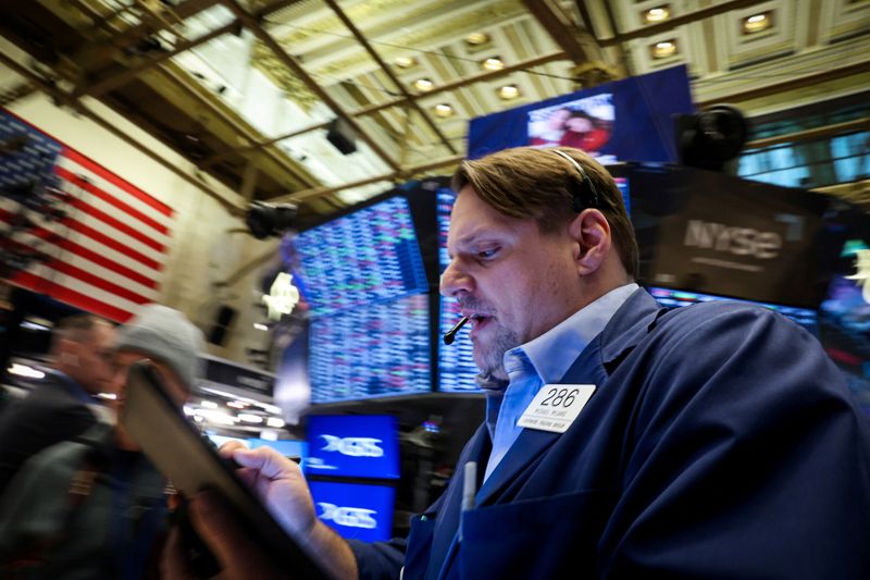 Futures tread water as markets weigh Trump's auto tariffs threat; Fed minutes on tap