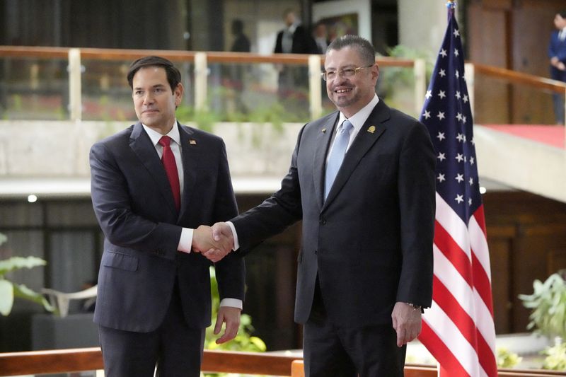 Costa Rica could hold US deportees for up to six weeks, president says