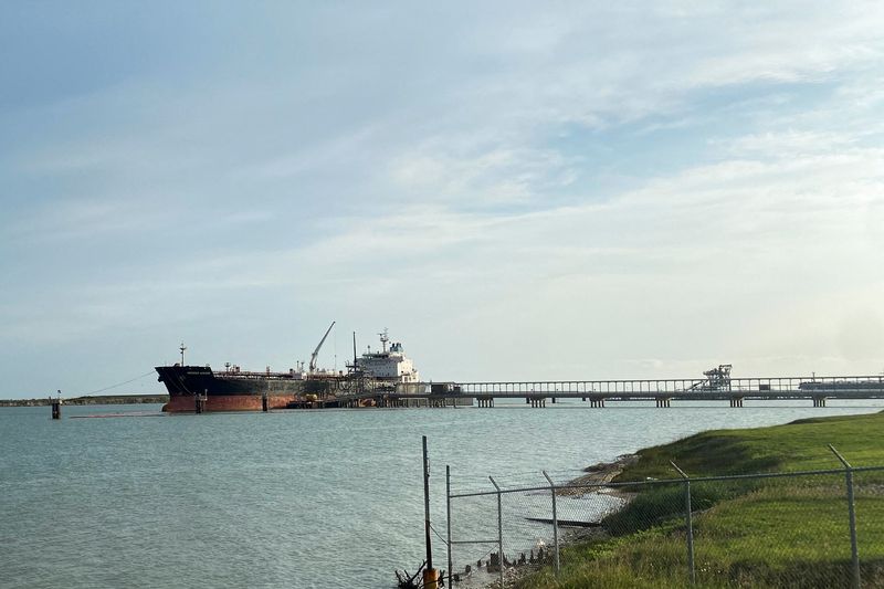 Sentinel Midstream eyes final investment decision for US oil export project