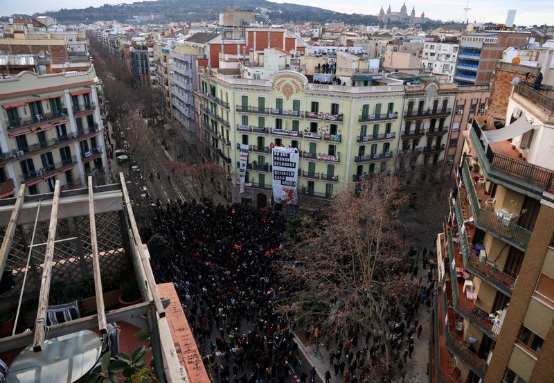Spain's booming economy brings cold comfort for some