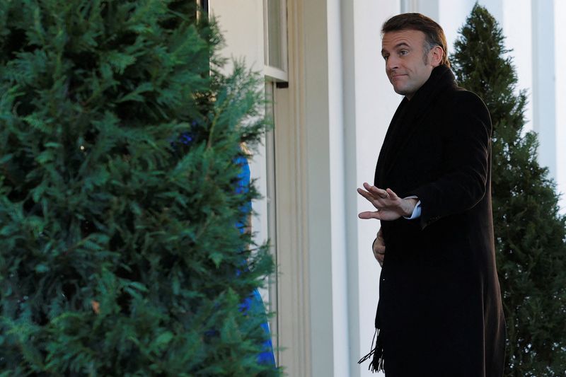 Trump, Macron hold talks at White House on Ukraine