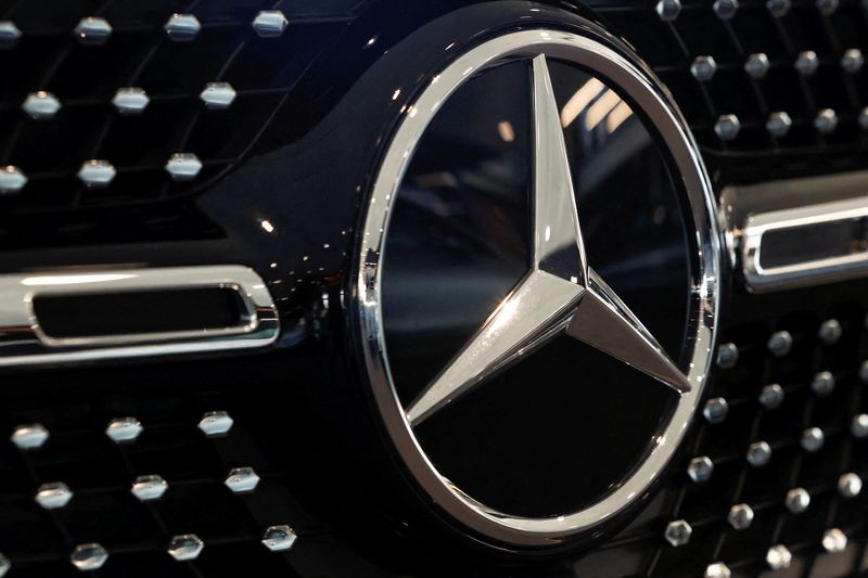 Mercedes-Benz plans to cut 15% jobs in China, Bloomberg News reports