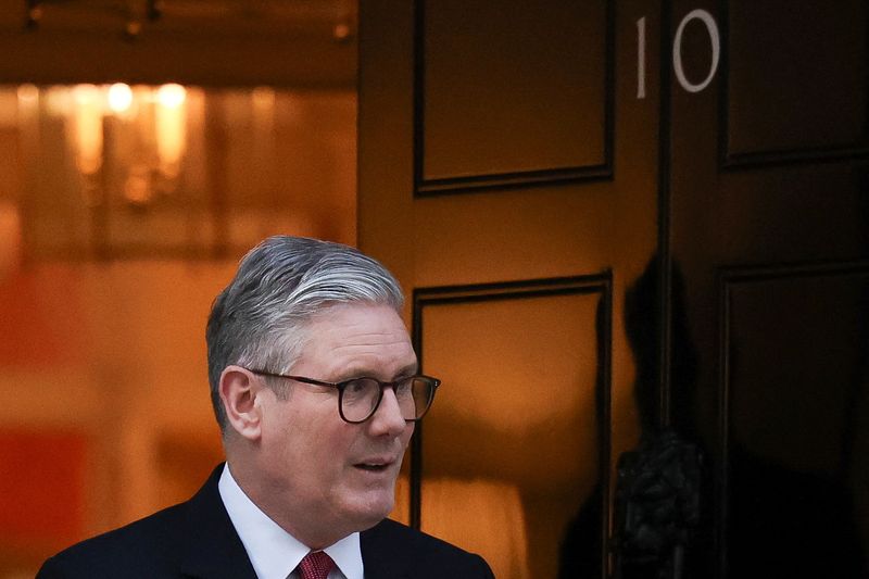 UK, France and Ukraine will present peace deal to Trump, Starmer says