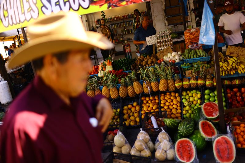 As Mexico's economy weakens, some see a recession as unavoidable