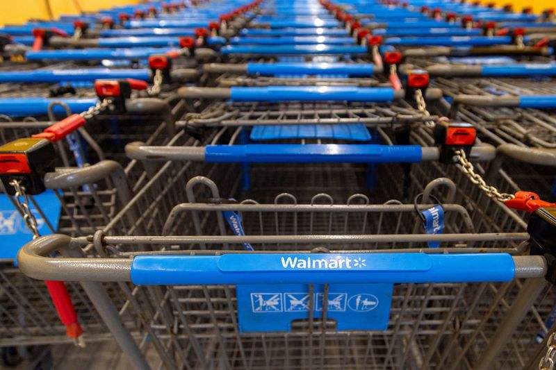 Walmart partners with JPMorgan to speed payments to online sellers