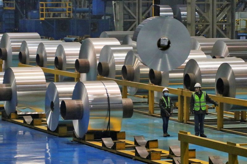 China's industrial profits fall in first 2 months, underline slow economic recovery
