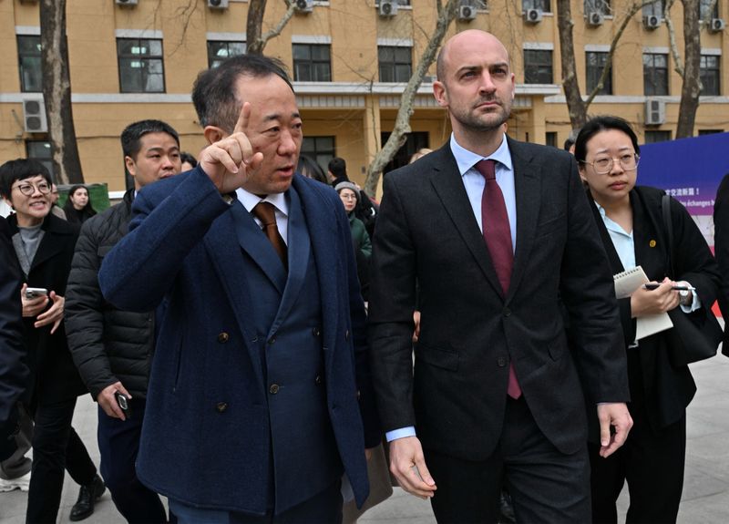 China, France to hold high-level strategic and economic dialogues this year