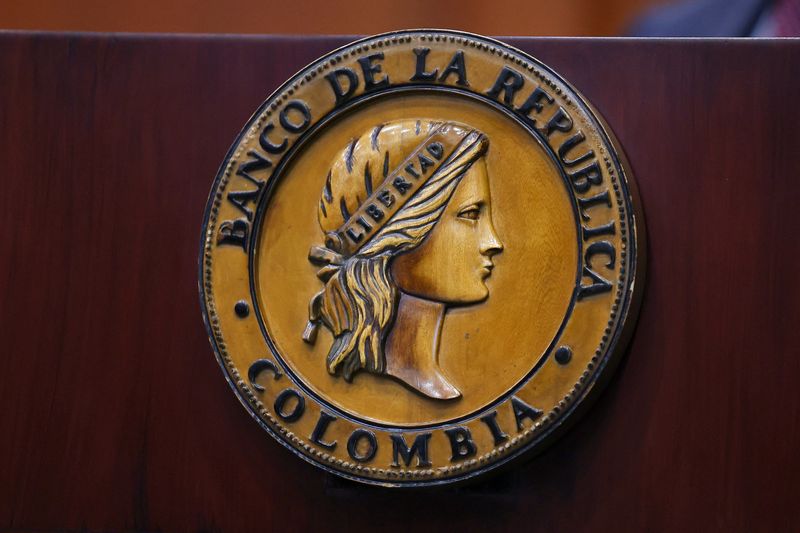 Colombia central bank board holds rate at 9.5% on inflation, external concerns