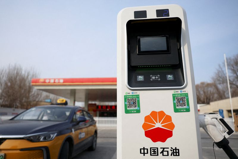 China to launch grid-connected car projects to balance power supply