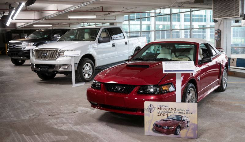 Exclusive-Ford to offer across-the-board discounts, jumping on recent tariff-induced sales bump