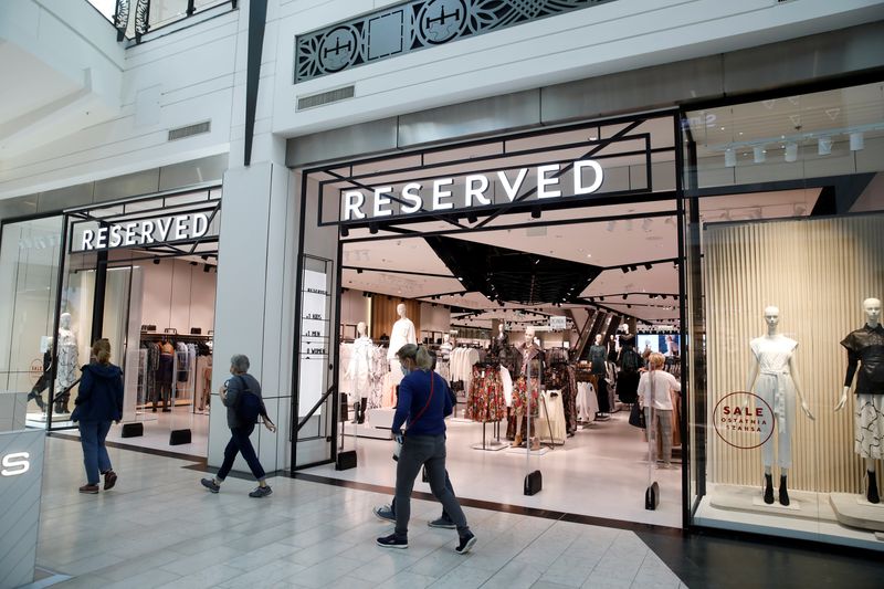 Polish fashion retailer LPP misses Q4 profit forecasts