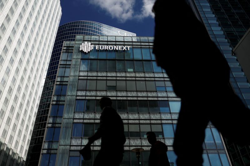 European shares sink as Trump's aggressive tariffs threaten economic growth