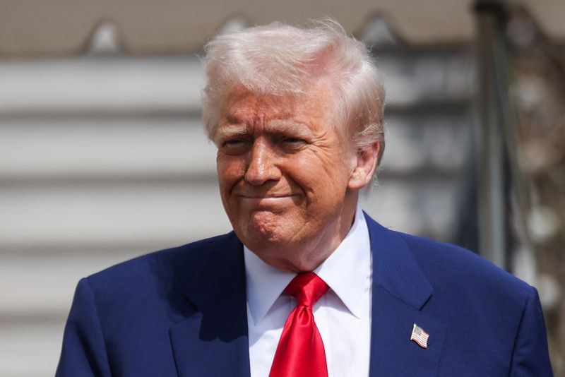 Trump's team advising against call with Putin until he agrees to full ceasefire, NBC News reports