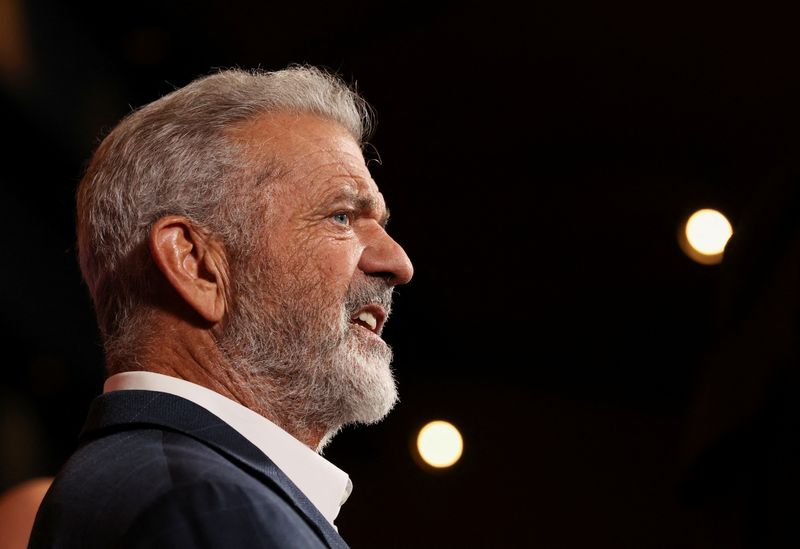 Mel Gibson's right to own a gun restored by Justice Department, NYT reports