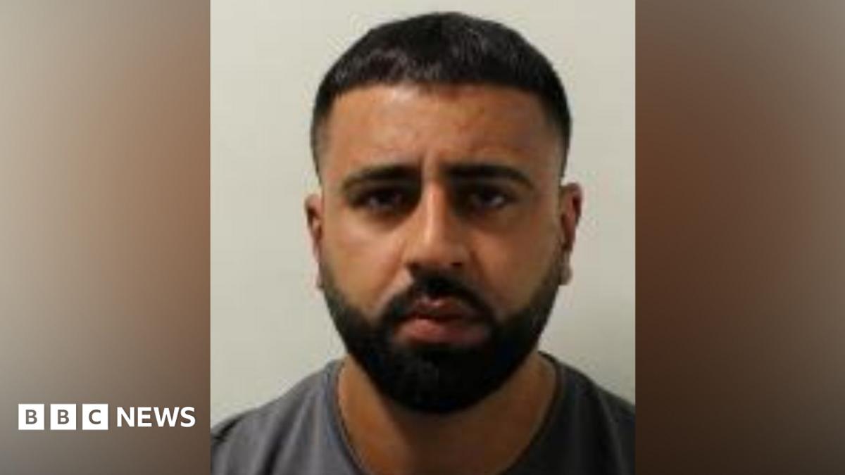 Sex offender bailed to flat near playground
