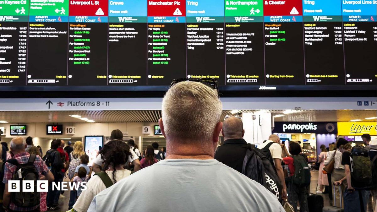How a 90-second power outage sparked chaos for rail commuters