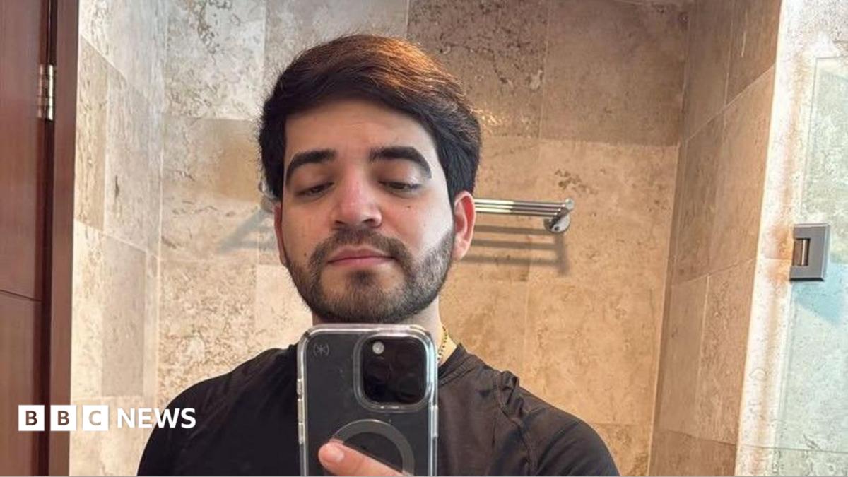 Mexican influencer shot dead during livestream