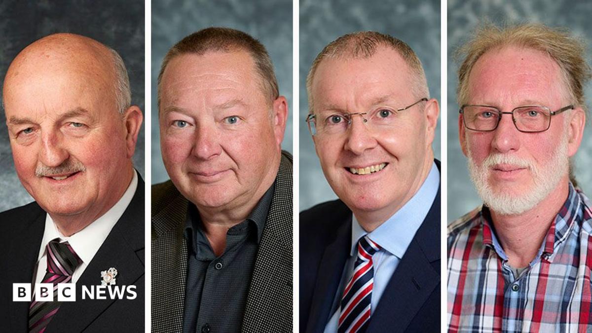 Resignations after male councillors vote for rapist taxi driver to keep license
