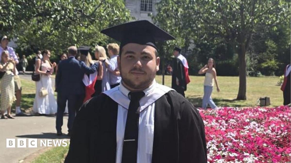 'Antisemitism felt relentless' - Jewish students on life at UK universities