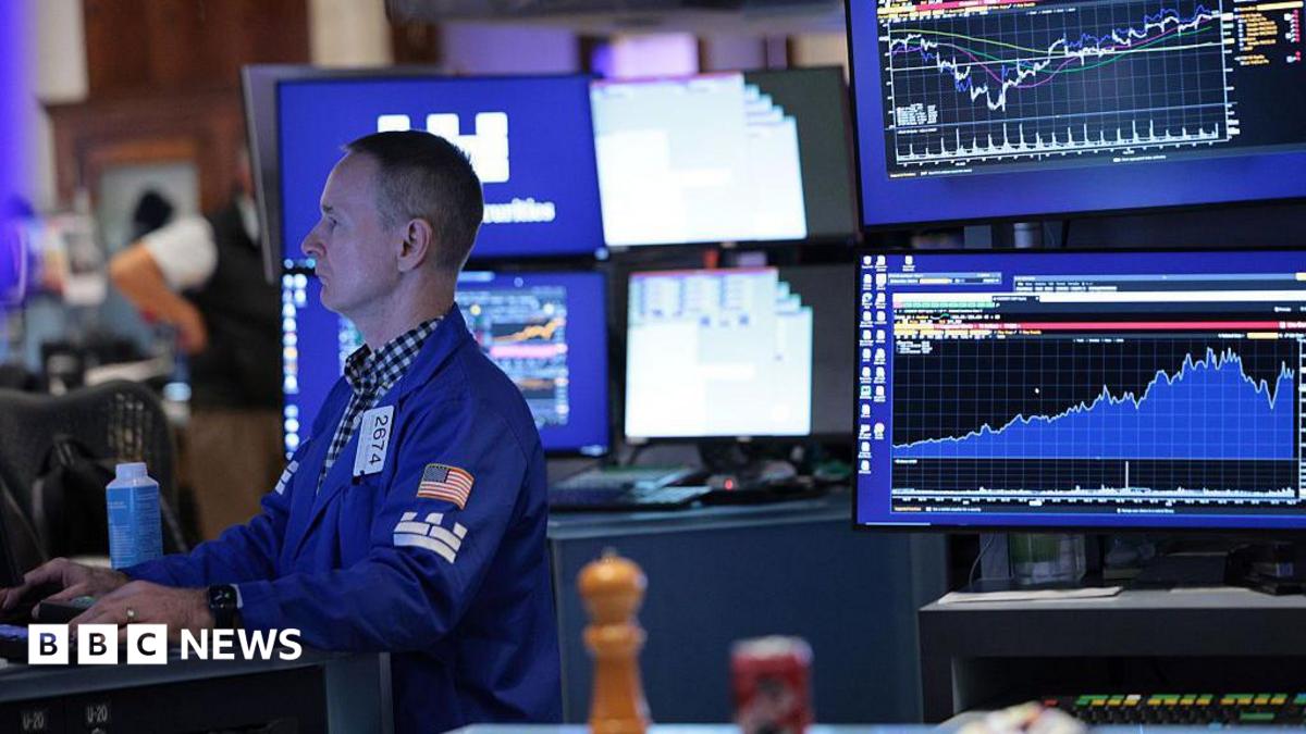 Why the US economy is ringing alarm bells