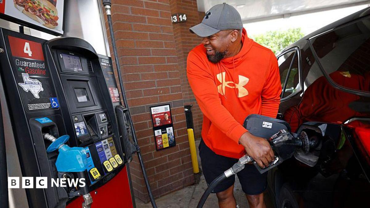 Oil price falls to levels not seen since before Iran war