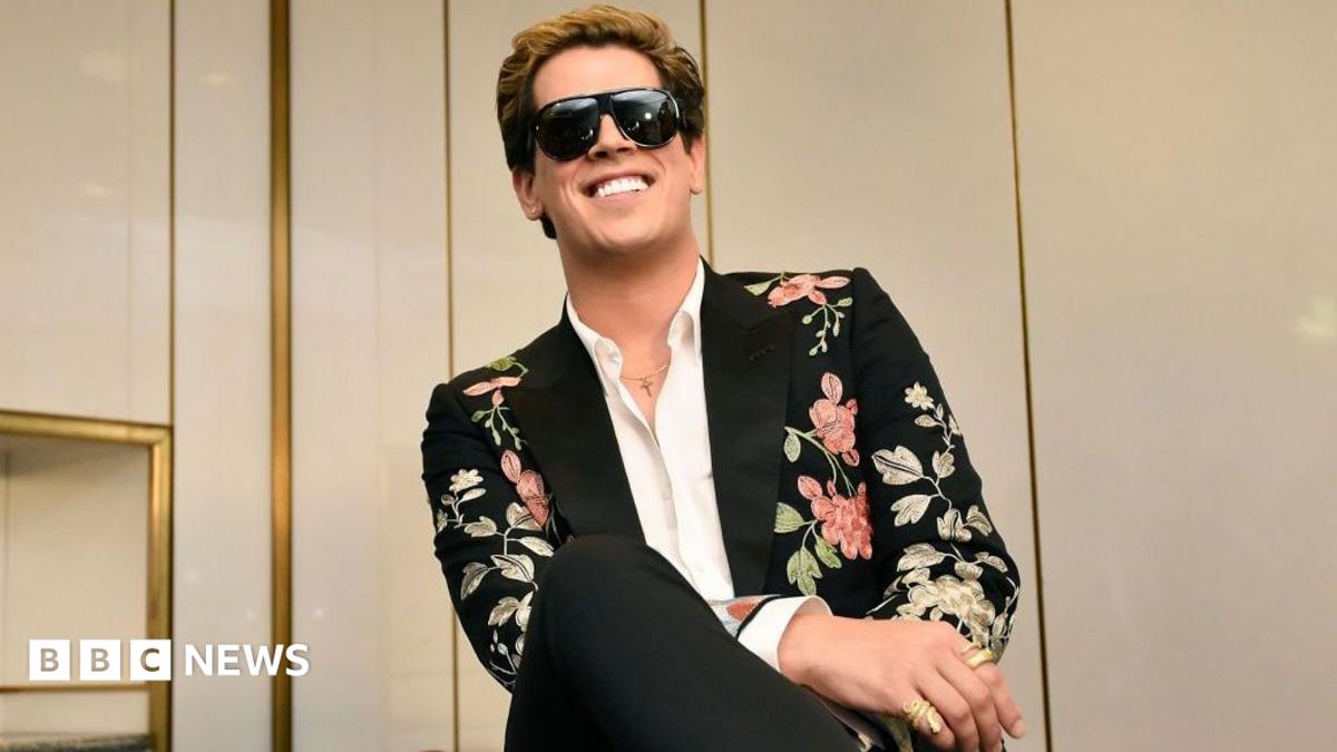 Right-wing commentator Milo Yiannopoulos detained by ICE