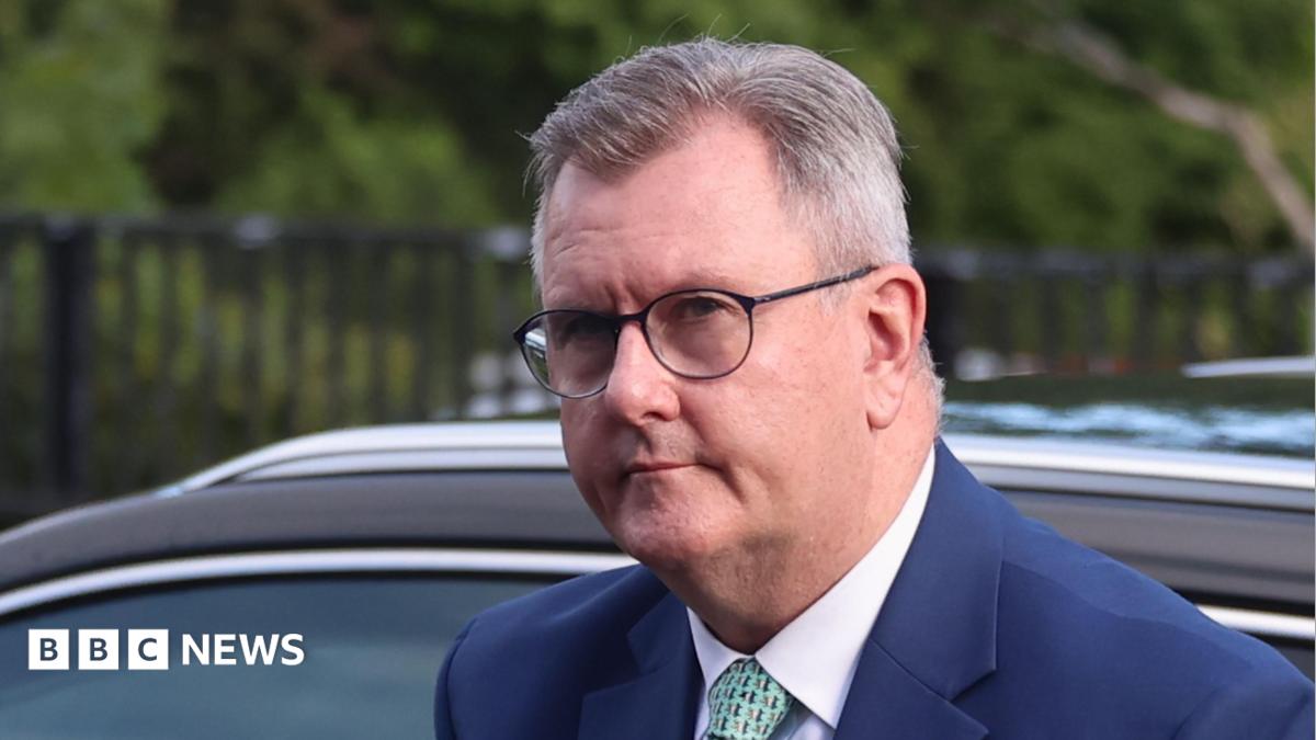 Former DUP leader Jeffrey Donaldson to appeal child sex abuse convictions