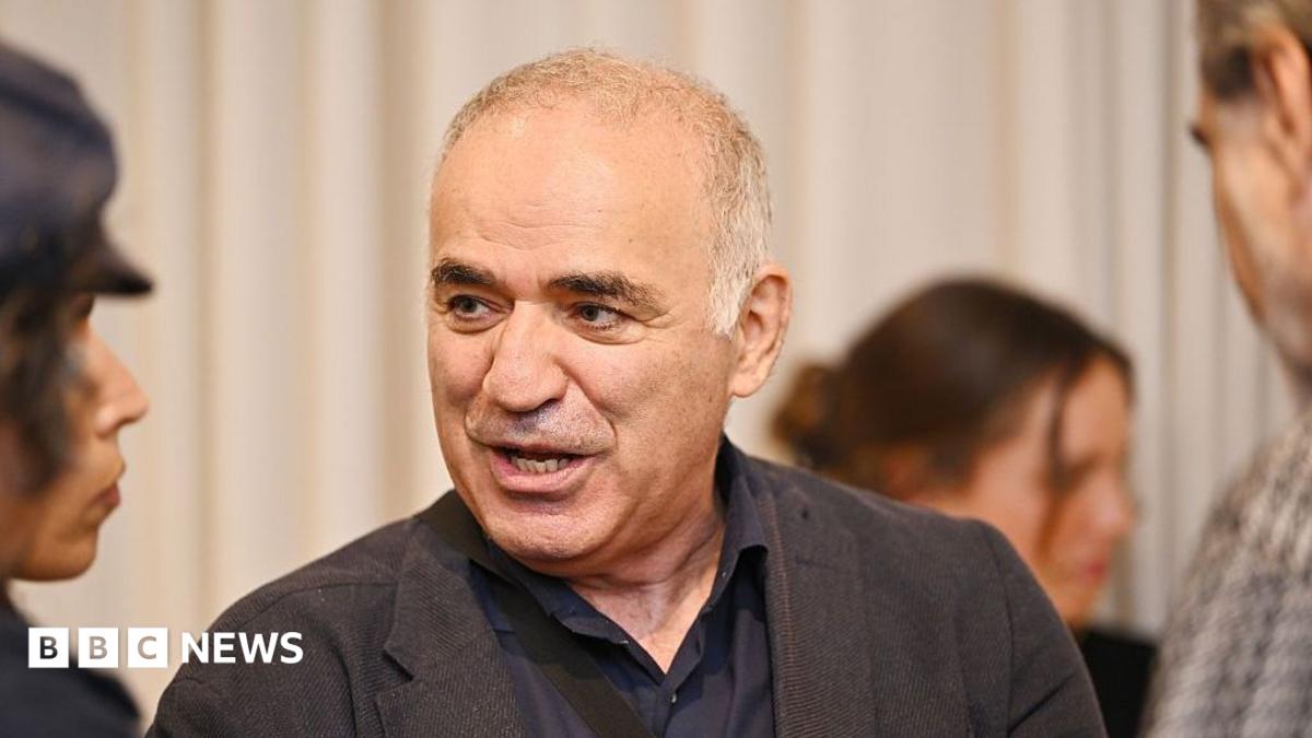Russian dissident Garry Kasparov says US warned him of danger to his life
