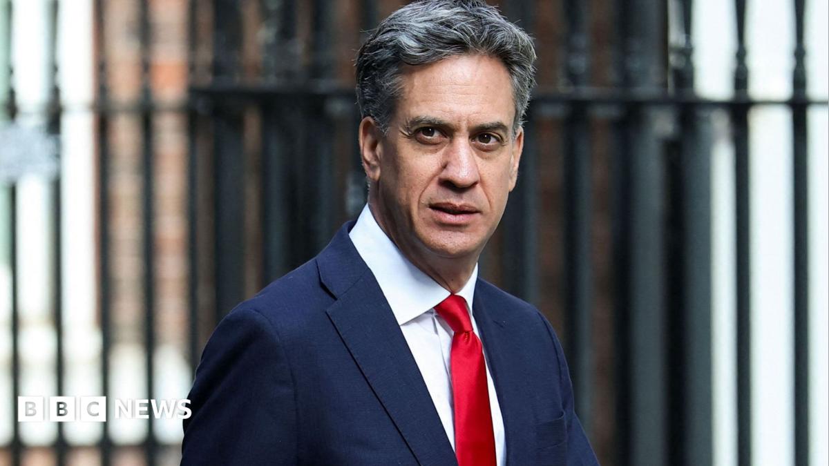 UK will 'resolutely uphold' Falklands self-determination, Miliband says