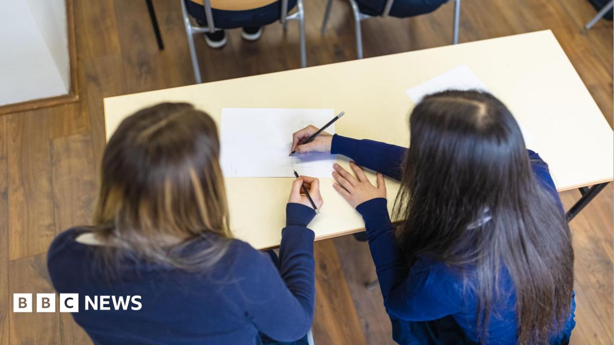 White working-class children failed by education system, says inquiry
