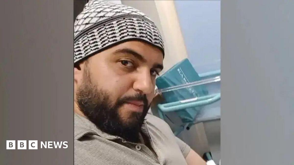 Police missed chance to examine Manchester synagogue attacker's phone before attack