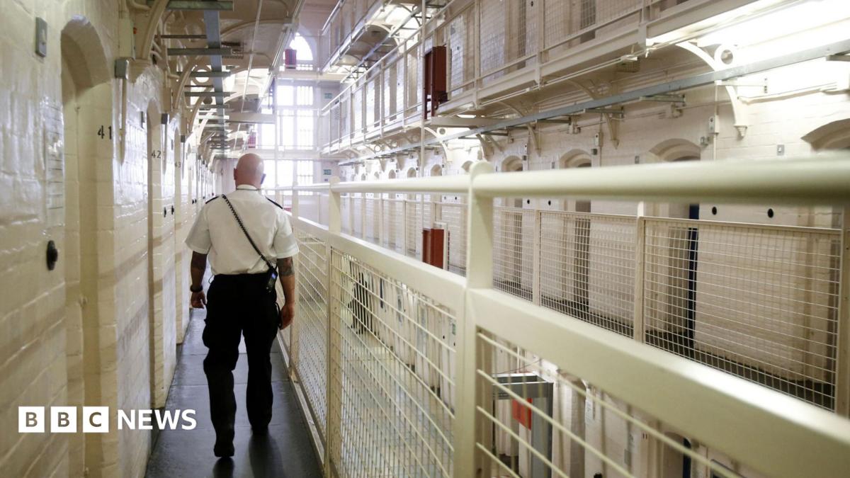Early release scheme could see dangerous criminals released, Conservatives warn
