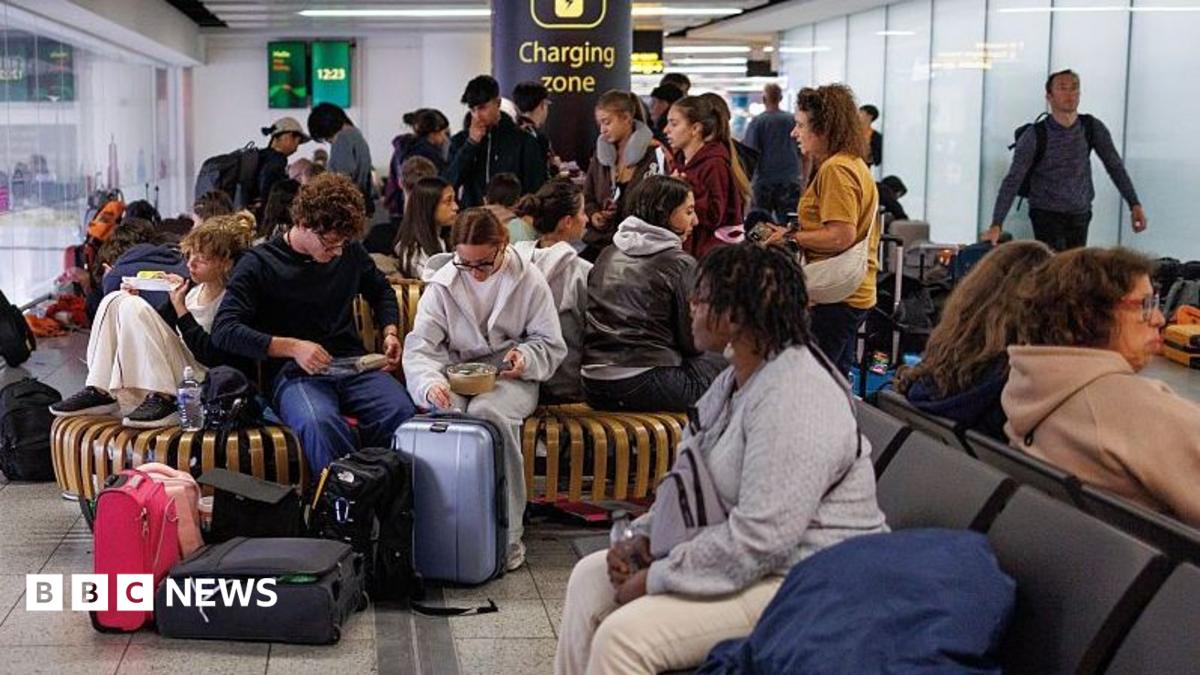 Flight chaos caused by software defect in space of a millisecond, report says