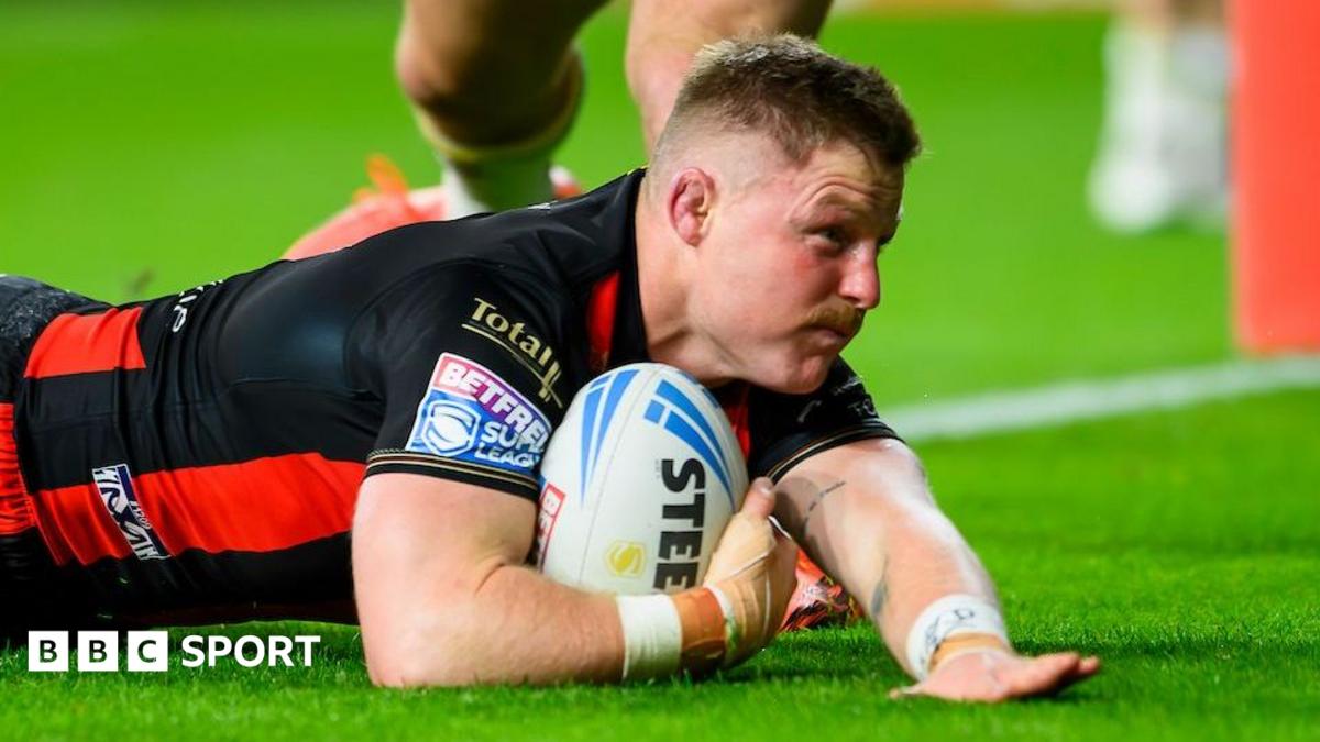 Warrington edge past Leeds to reach Grand Final