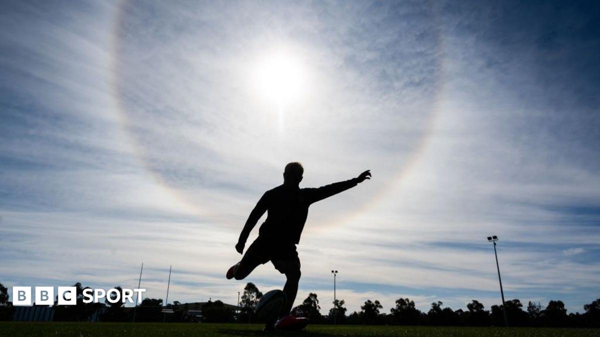 'Tragic but avoidable' - how serious is heat-death risk in sport?
