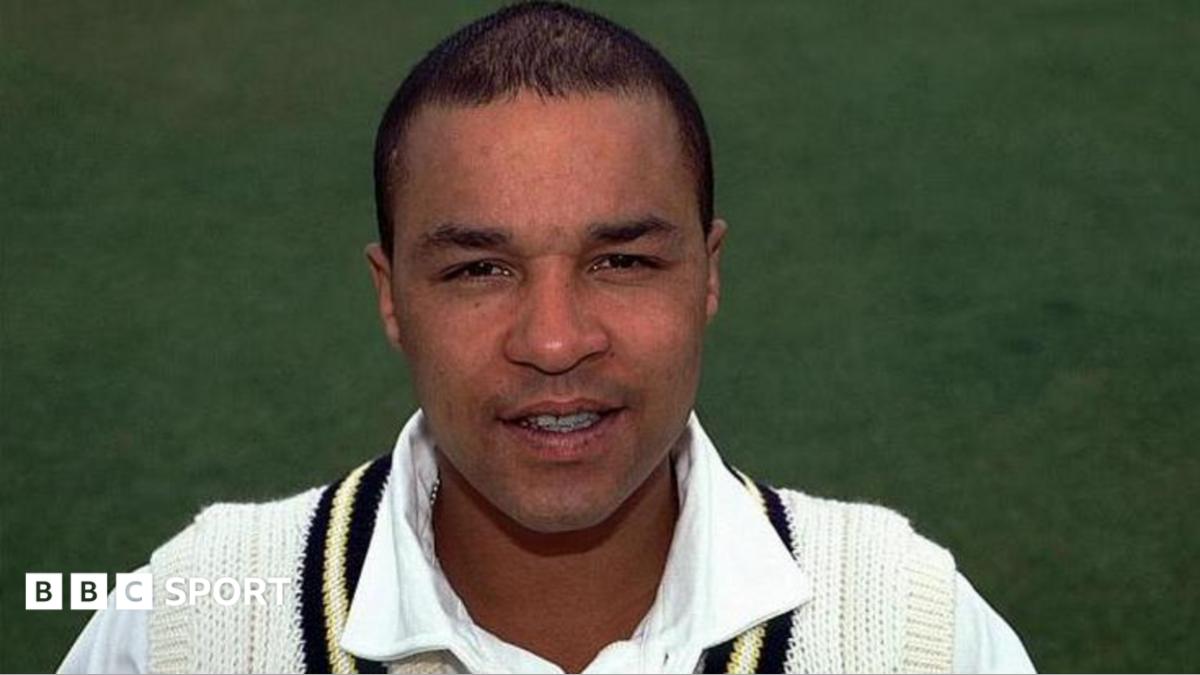 Former Warwickshire wicketkeeper Piper dies aged 56