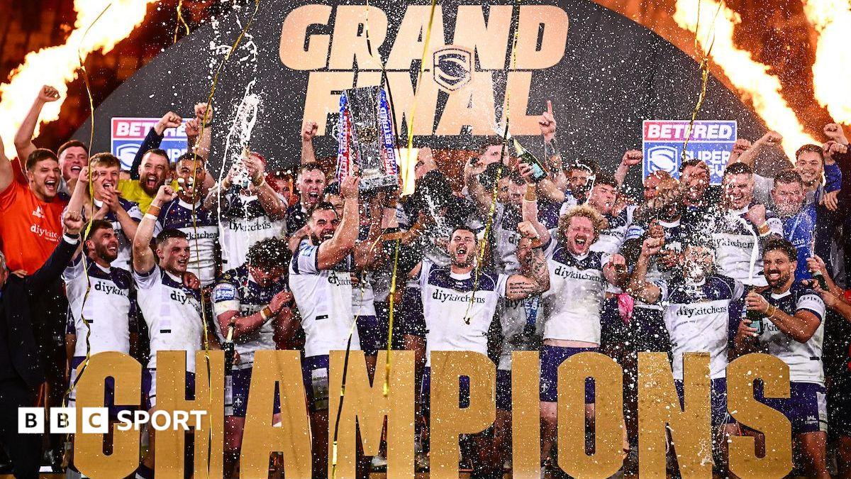 Wakefield top as all 14 Super League clubs stay for 2027