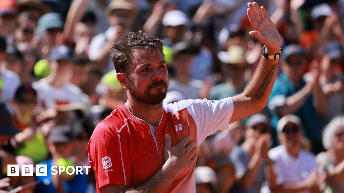 Wawrinka bids fond farewell to French Open