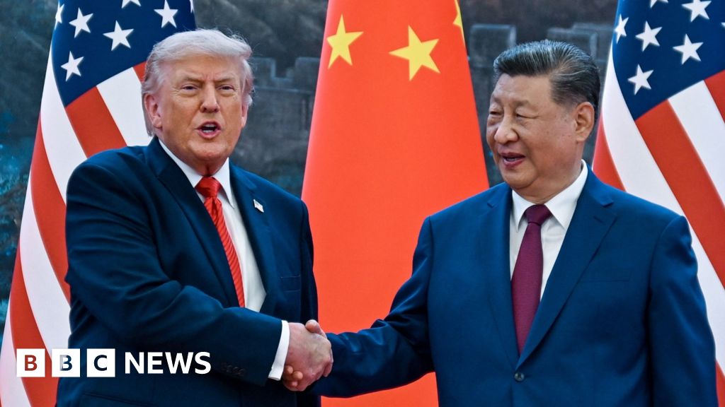 Troops, cheering children and Temple of Heaven tour - day one of Trump's China visit