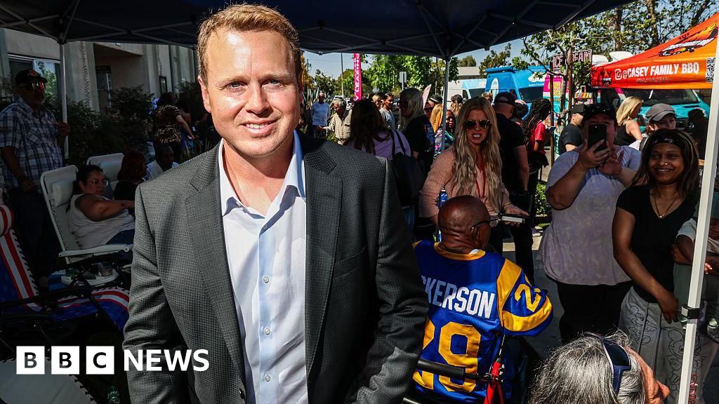 Can a reality show villain become mayor of one of America's largest cities?