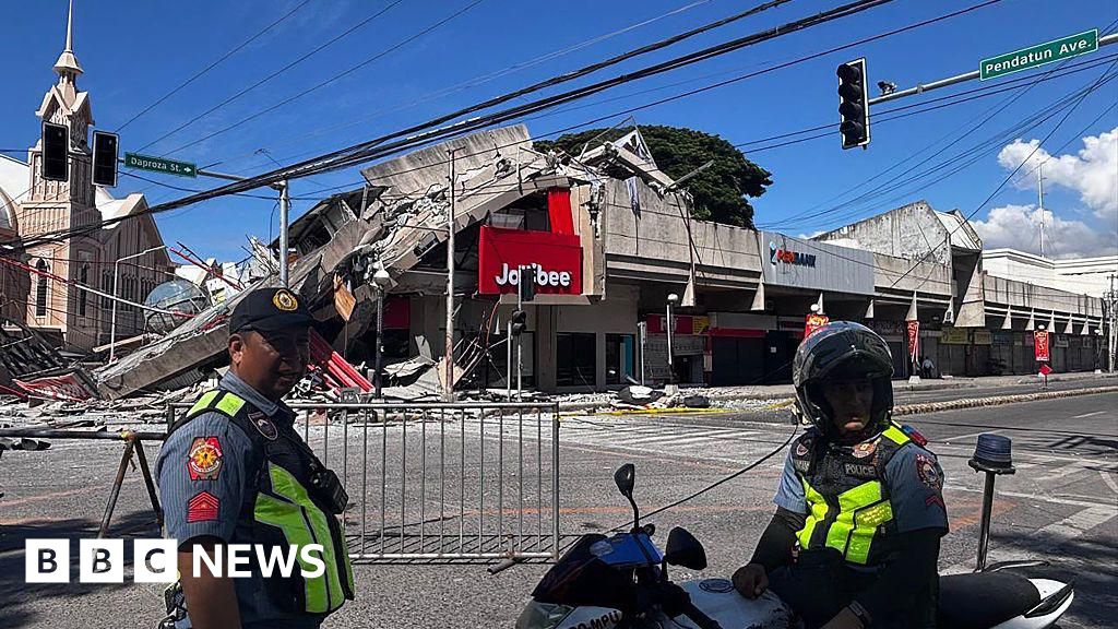 At least 19 dead after major earthquake strikes southern Philippines