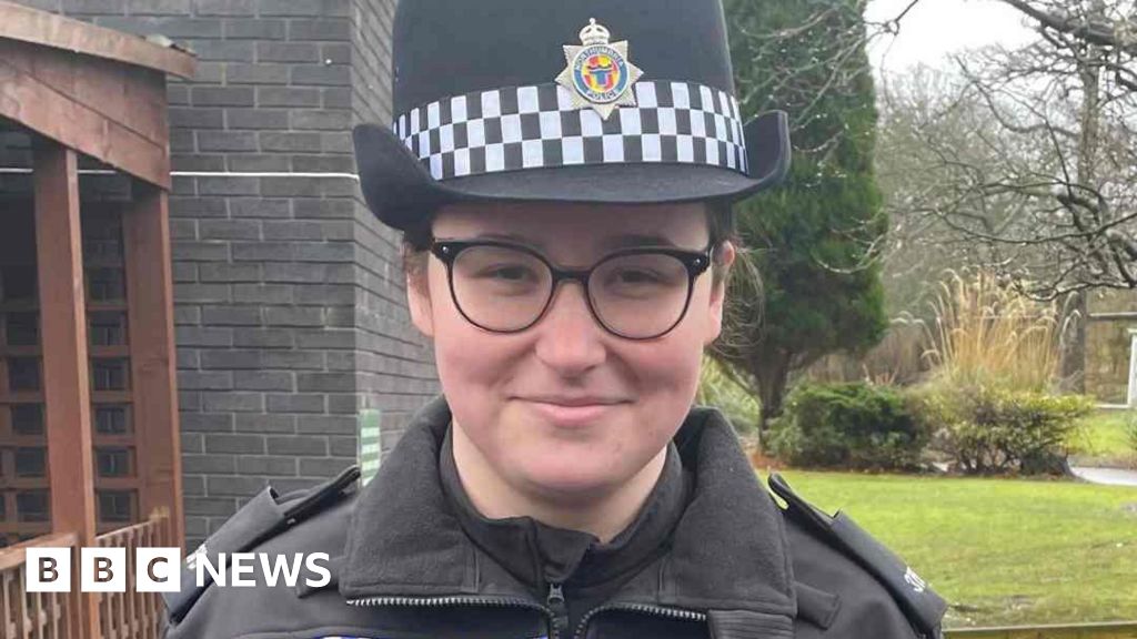 Police officer, 19, dies from crash injuries