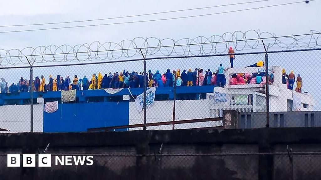 Clashes as Venezuelan prisoners protest over alleged mistreatment