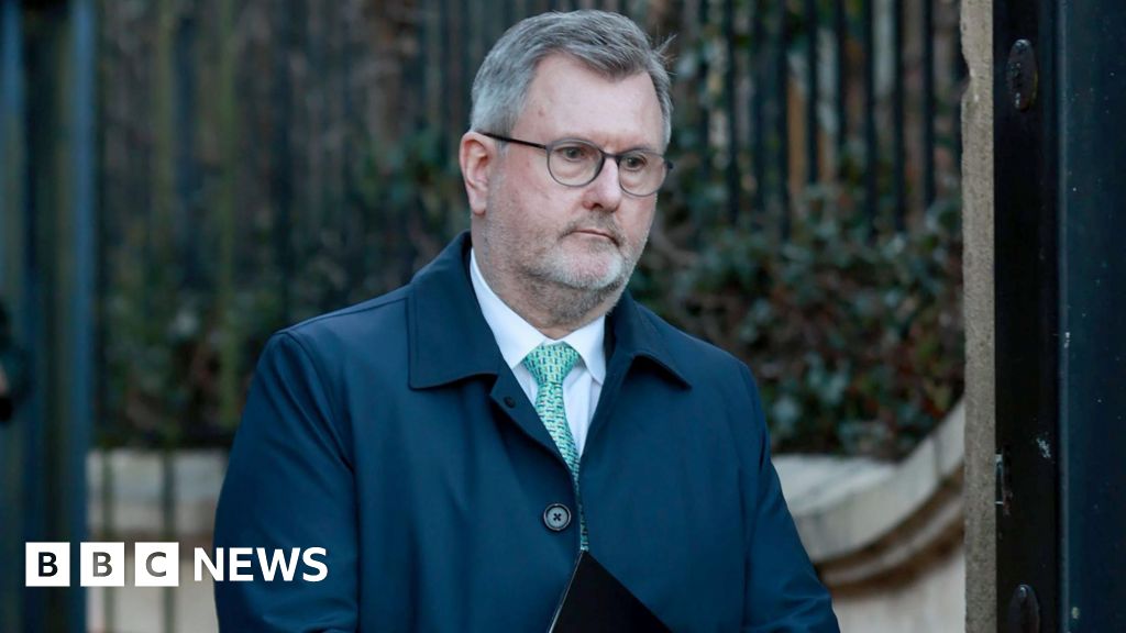 Former DUP leader Jeffrey Donaldson sex abuse trial to begin with jury selection