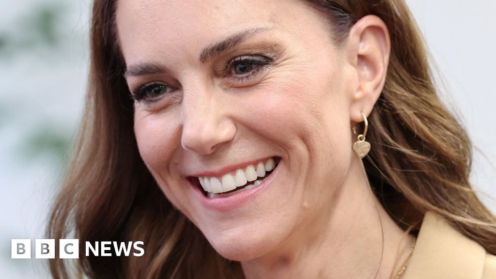 'Huge moment' for Catherine as she makes first overseas trip since cancer