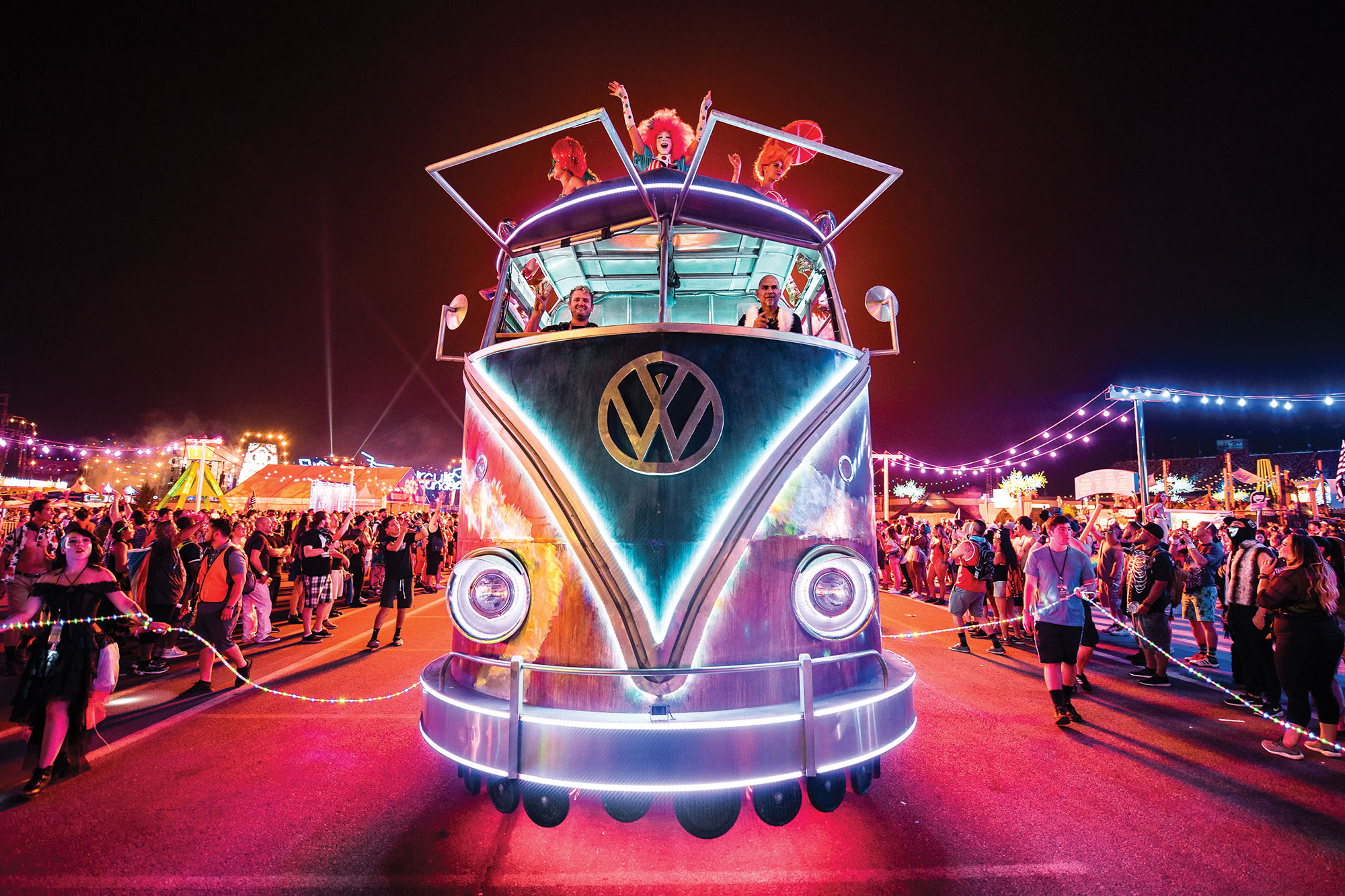 World Party Parade brings Electric Daisy Carnival to the Las Vegas Strip