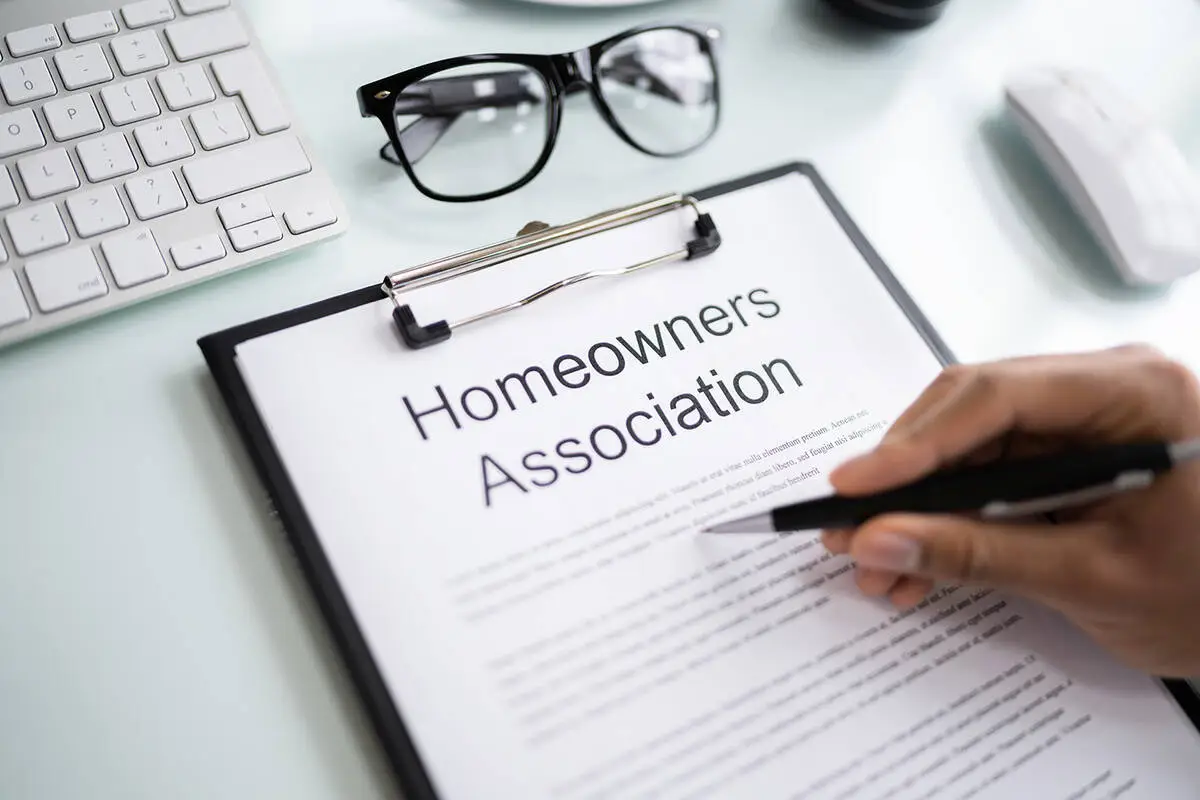 HOA residents should not be contacting repair vendors