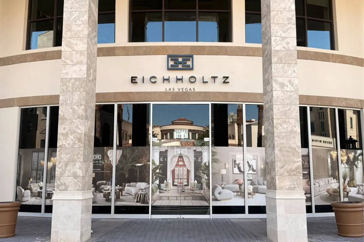 6 storefronts opening at 2 Las Vegas Valley shopping centers this summer