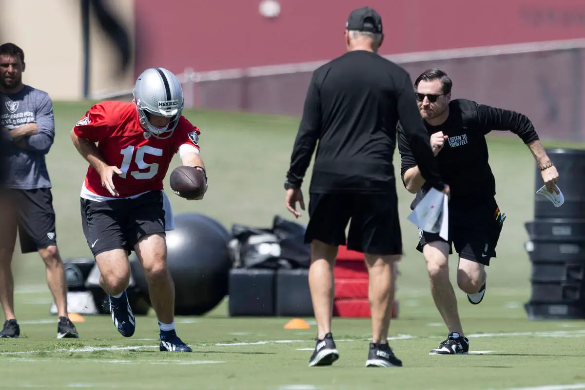 Top pick Fernando Mendoza ‘as adverstised,’ says Raiders QB coach