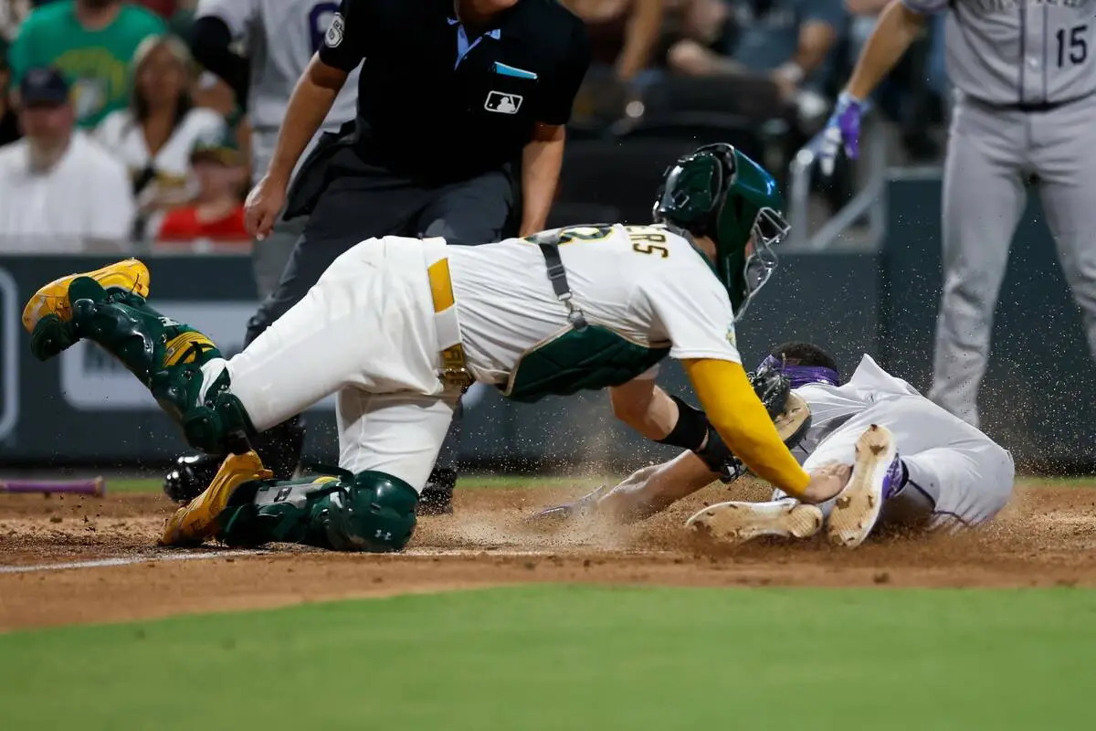A’s use big 6th-inning rally to beat Rockies for 4th straight win